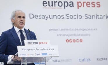 Madrid tramitará las bajas laborales en hospitales y anuncia un Plan de Salud Bucodental 