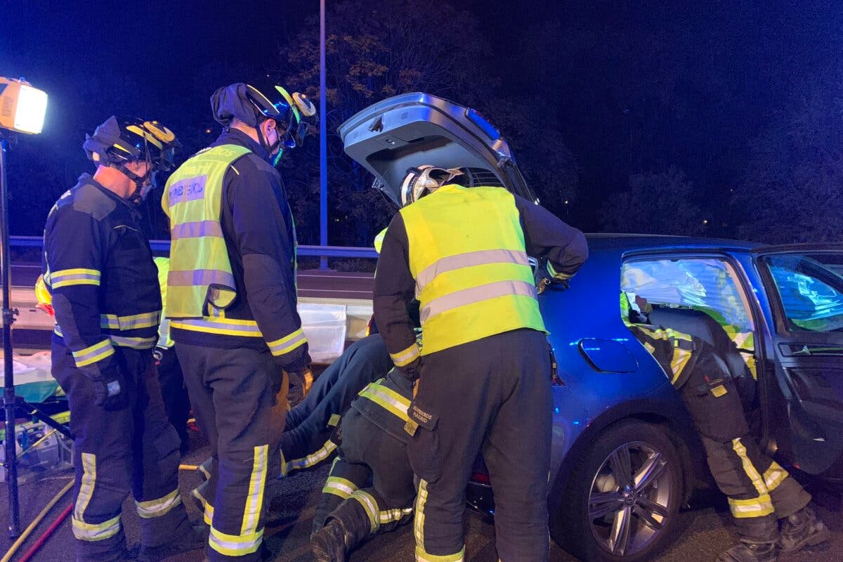 Un conductor kamikaze provoca un accidente de tráfico en la A-2 dejando cinco heridos