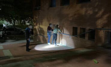 La Policía de Coslada detiene a dos peligrosos delincuentes huidos de la justicia