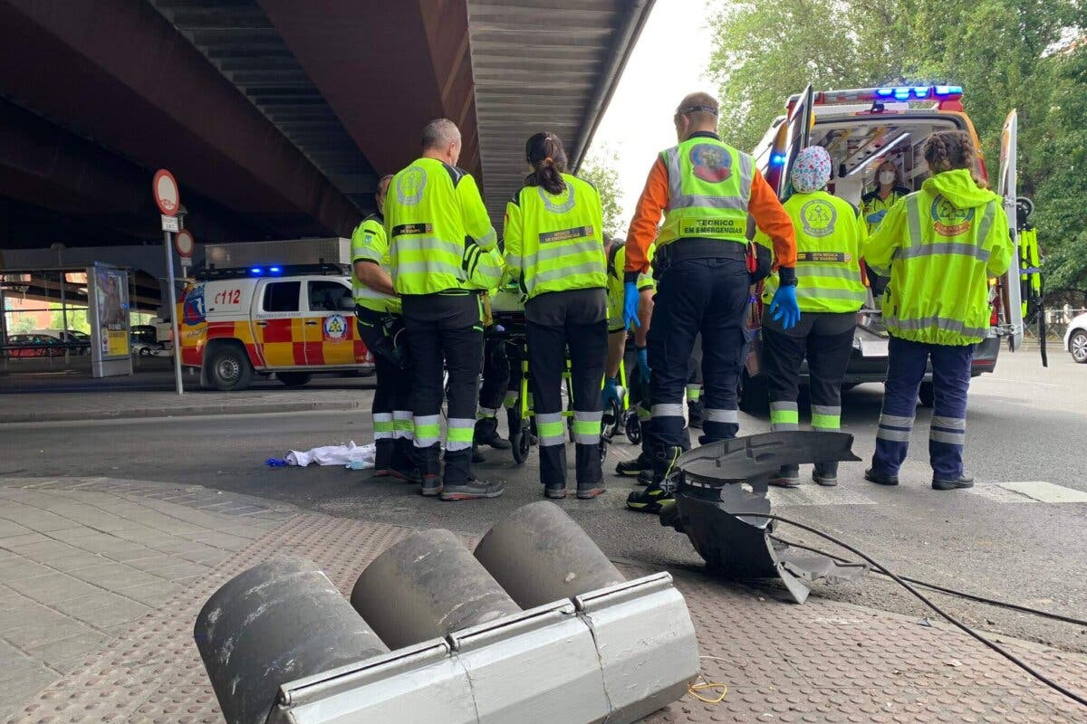 Una conductora atropella a una mujer en Puente de Vallecas y se da a la fuga 