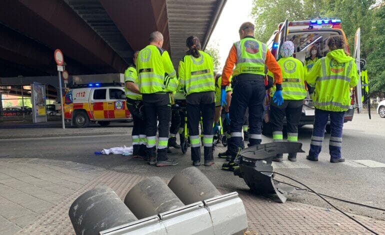 Detenida la conductora que atropelló ayer gravemente a una mujer en Puente de Vallecas