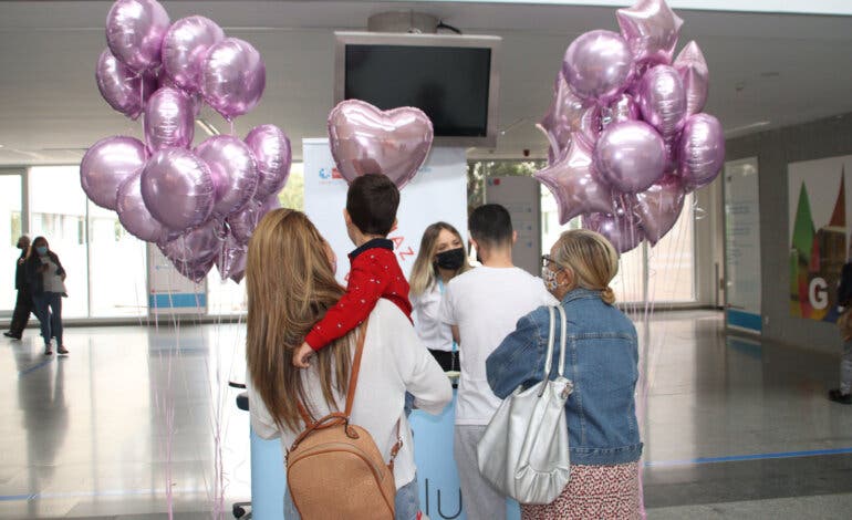 El Hospital de Torrejón celebra el Día Mundial del cáncer de mama