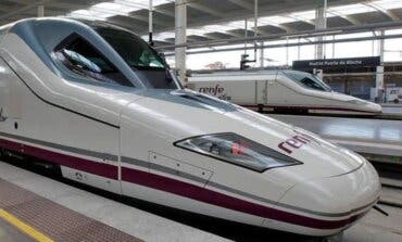Una despedida de soltero en un AVE Madrid-Málaga acaba con 11 jóvenes condenados por retrasar el tren 