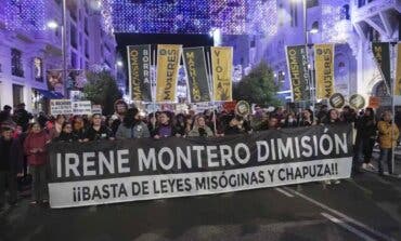 Gritos contra Irene Montero en una marcha feminista en Madrid con ministras del PSOE