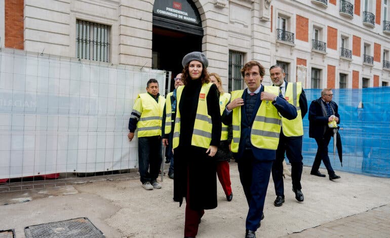 Ayuso pide a los médicos que desconvoquen la huelga ante el aumento de enfermedades relacionadas con el frío