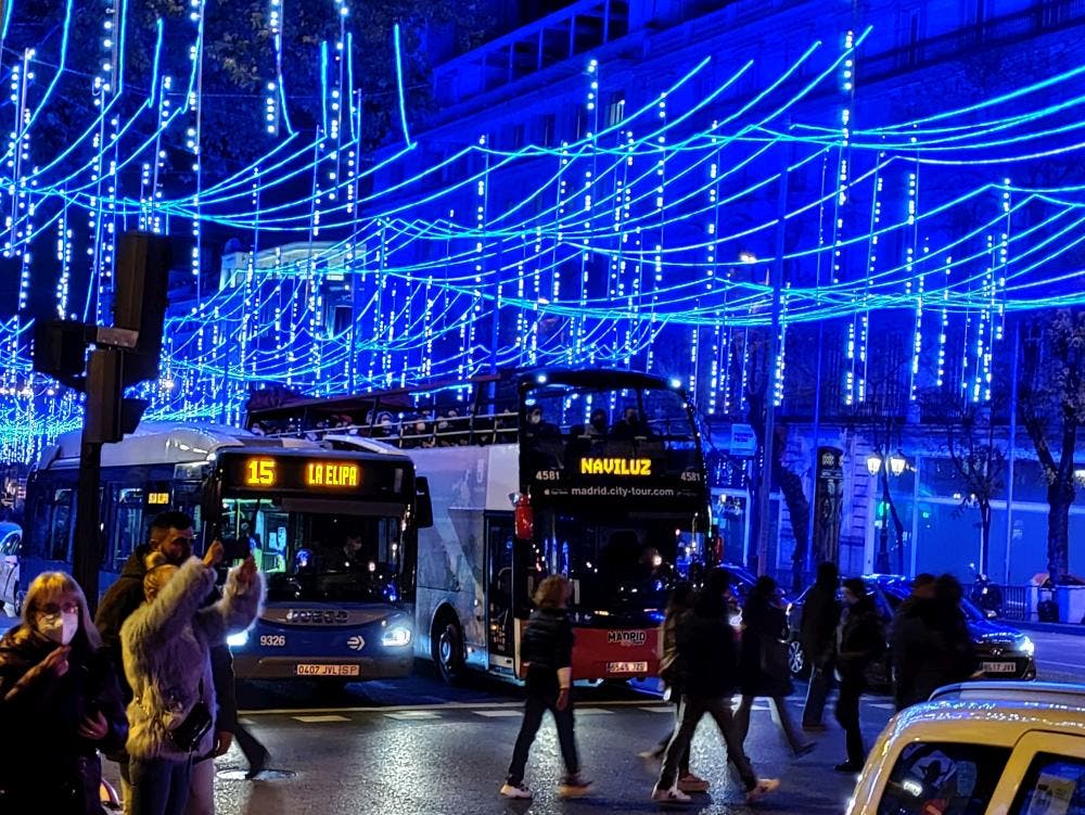 Naviluz volverá a recorrer la iluminación navideña de Madrid: entradas, recorrido y fechas 