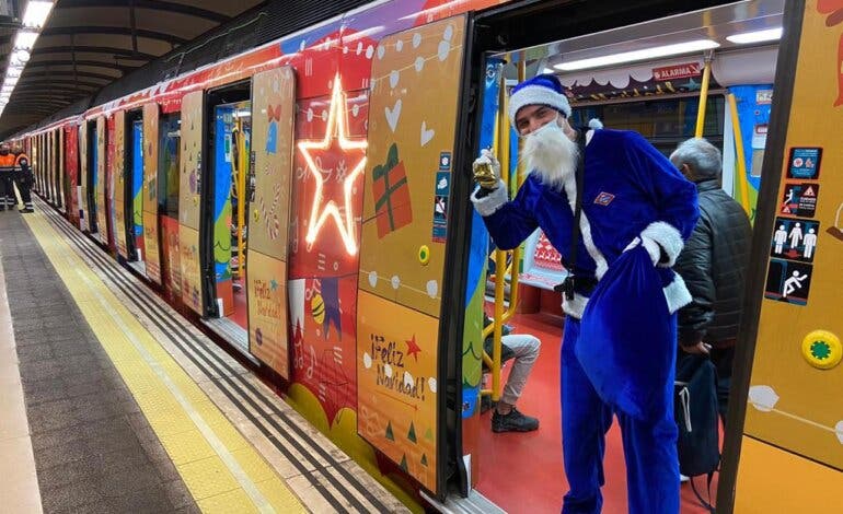 Vuelve el Tren de la Navidad de Metro de Madrid con Papá Noel y los Reyes Magos