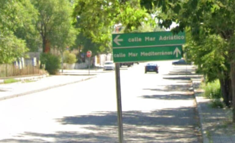 Atropellan y disparan a un joven motorista en San Fernando de Henares para robarle  