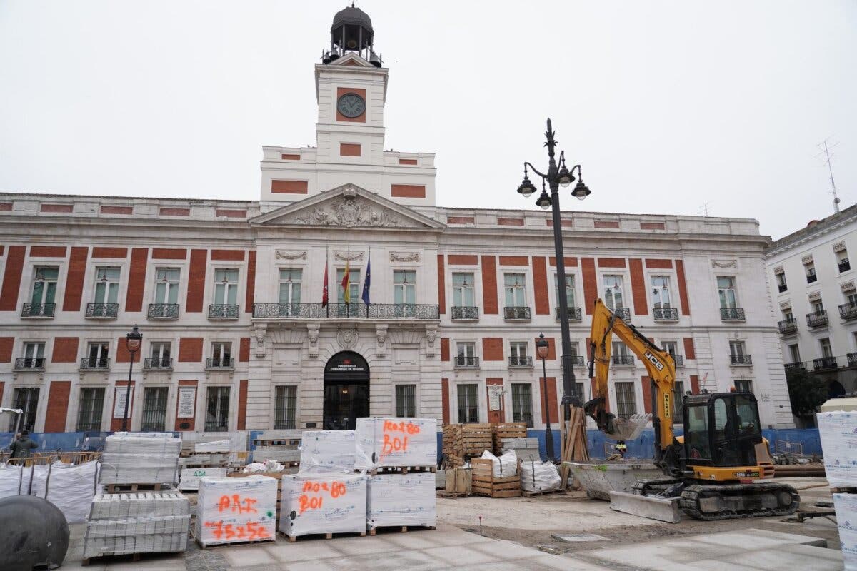 La Puerta del Sol estará despejada y plenamente accesible desde el puente de la Constitución