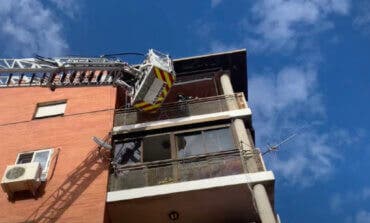 Muere un hombre en un incendio en Puente de Vallecas