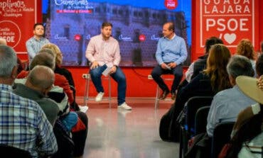 Un sanitario del Frente Obrero interrumpe un mitin del PSOE en Guadalajara: «Habéis traicionado a la clase trabajadora»