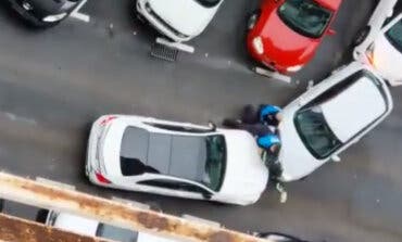 Policías municipales abren fuego contra un vehículo que se saltó un control cerca de un colegio en Alcorcón