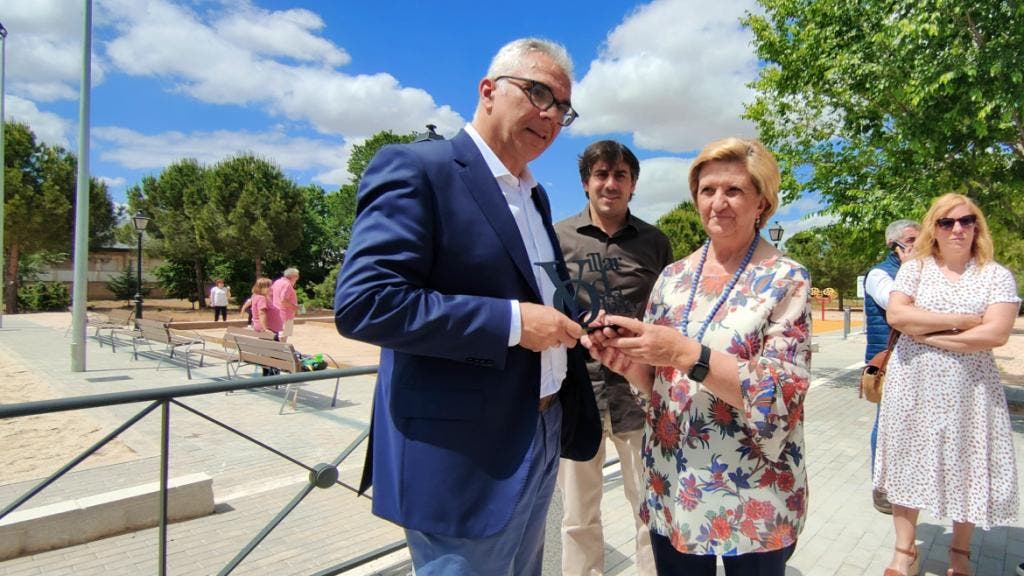 La Comunidad de Madrid construye una zona deportiva en Villar del Olmo que dará servicio a más de 2.000 vecinos