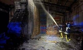 Arde una nave industrial en Torrejón de Ardoz sin dejar heridos