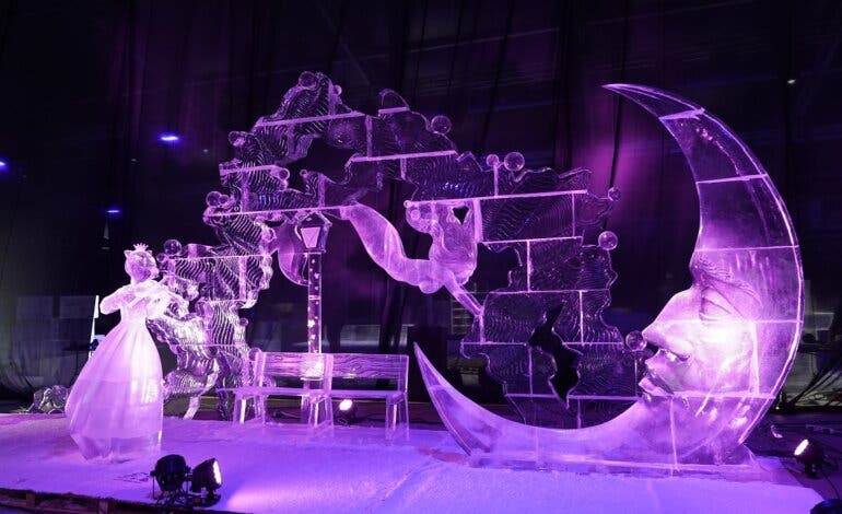 Cercanías te lleva gratis a Ice Festival en el Parque Mágicas Navidades de Torrejón