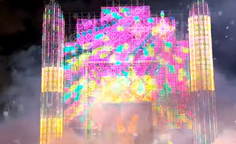 El sorprendente espectáculo dance de la Puerta Mágica de Torrejón que está causando furor