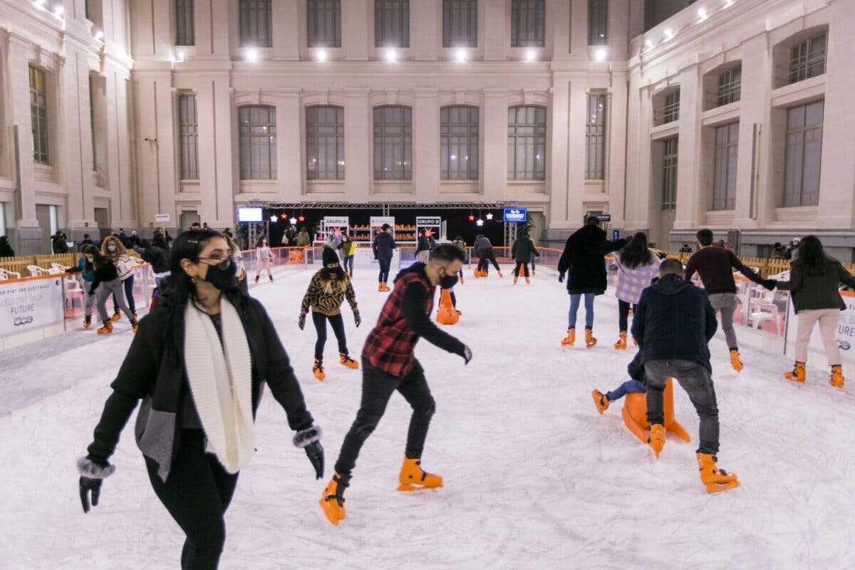 Las pistas de hielo regresan a su cita con la Navidad en Madrid