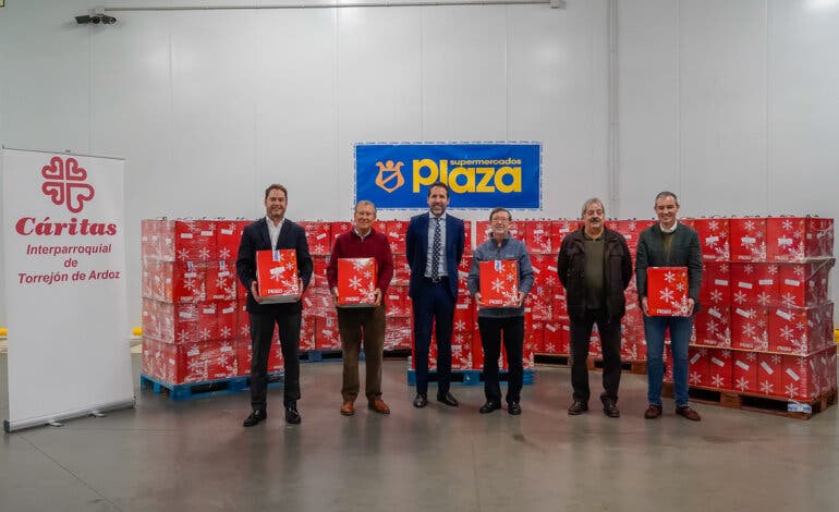 Torrejón de Ardoz entrega 500 cestas navideñas para las familias más desfavorecidas de la ciudad