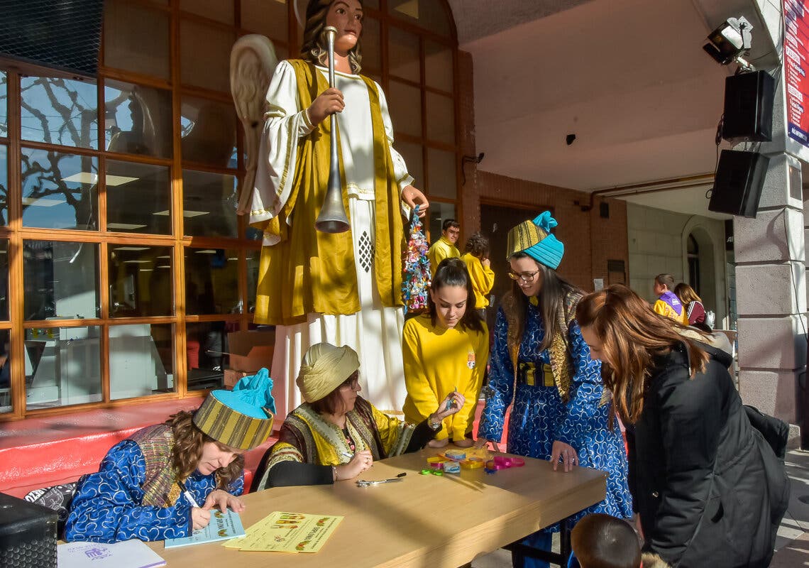 El Ángel Raquel recogerá el lunes en Torrejón los chupetes de los niños que quieran entregárselos a los Reyes Magos