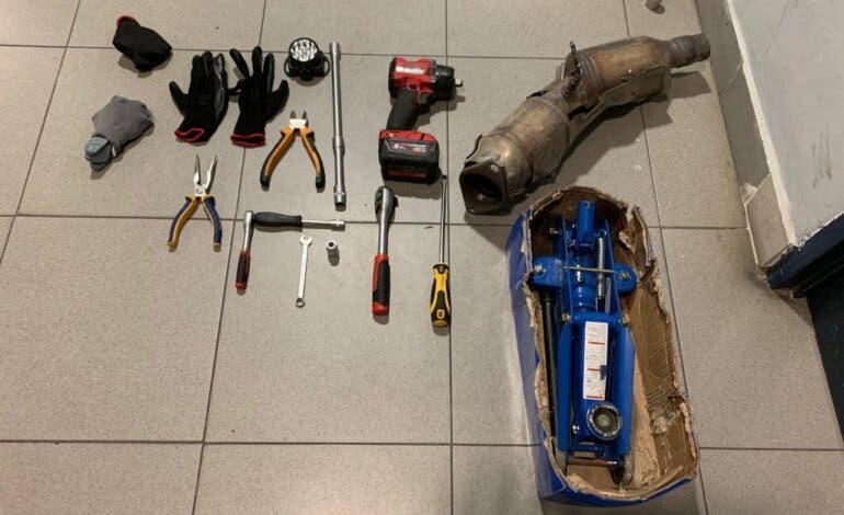 Detenidos en Coslada por el robo de catalizadores de vehículos 