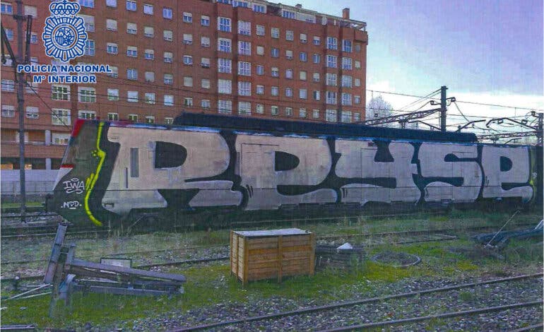 Detenidos 28 grafiteros por realizar pintadas en vagones de trenes en Madrid y Guadalajara 