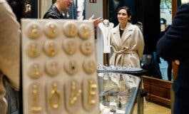 Ayuso celebra 10 años de libertad de horarios comerciales en Madrid con incremento de empleo y ventas 