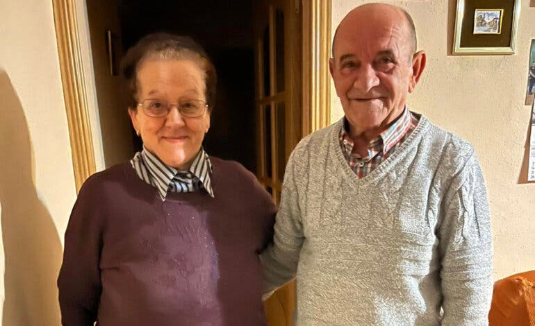 Aplazado el sexto intento de desahucio de María y Antonio en Alcalá de Henares