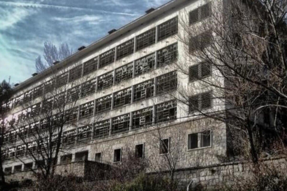 La Comunidad de Madrid derribará el sanatorio «encantado» de Navacerrada, un lugar marcado en el mapa por los amantes del misterio 