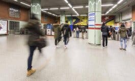 El Gobierno anuncia que la mascarilla dejará de ser obligatoria en el transporte público «de forma inmediata»