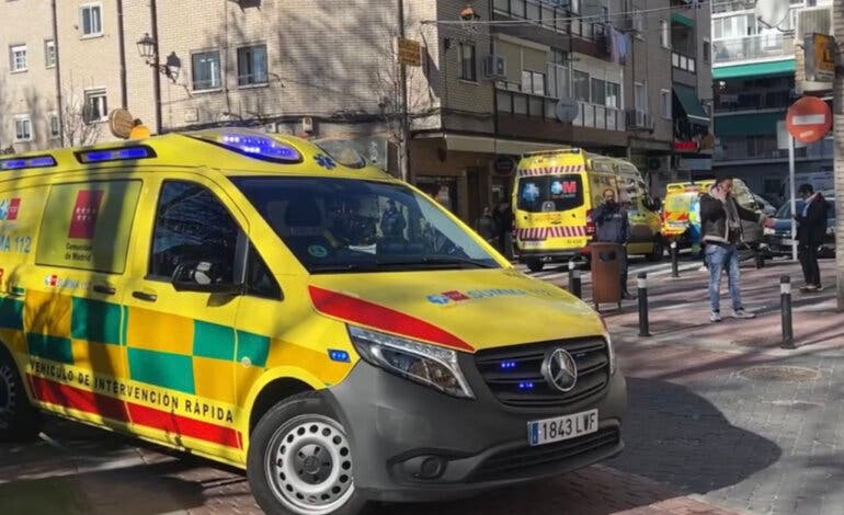 Dos jóvenes trasladadas al hospital tras un incendio en una vivienda de Torrejón de Ardoz
