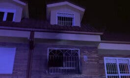 Una familia intoxicada tras incendiarse su vivienda en Fuenlabrada