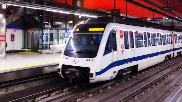 Metro de Madrid se refuerza para facilitar la asistencia a la Cabalgata de Reyes