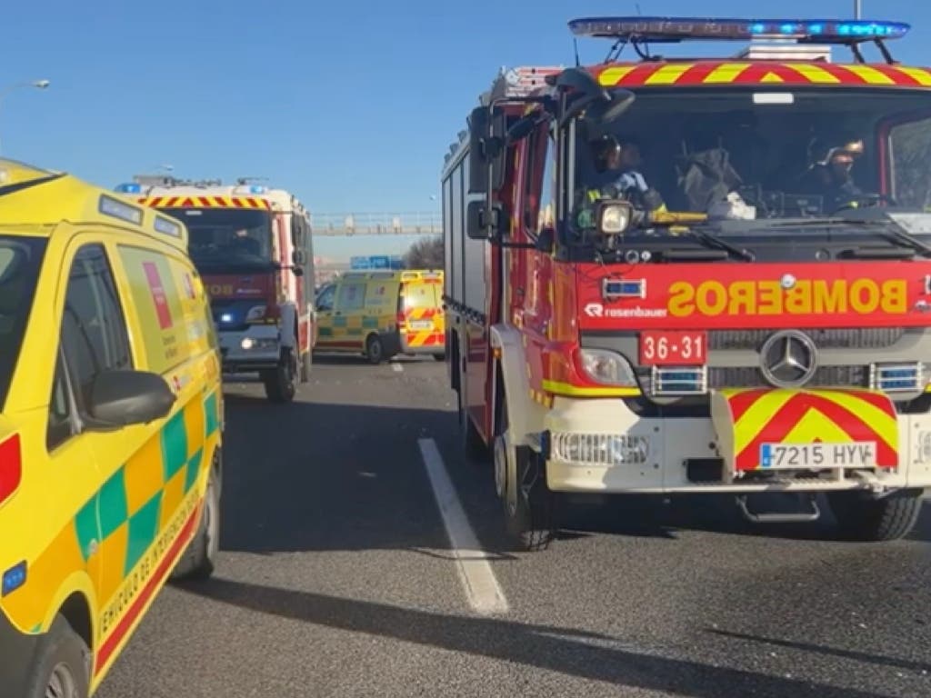 Herido grave el conductor de un vehículo tras impactar de manera violenta contra un muro en la A-4