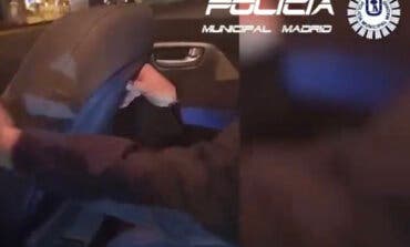 Aquí llevaba escondido más de un kilo de cocaína un conductor detenido en Madrid