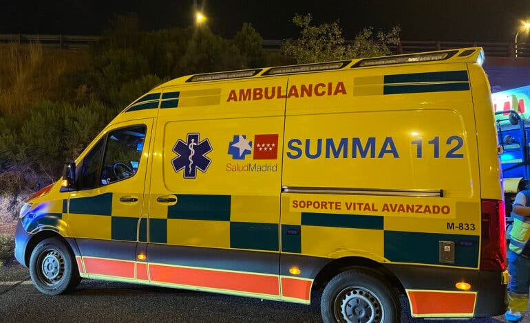 Herido grave un motorista de 25 años tras sufrir un accidente en la M-221