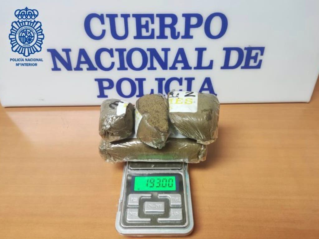 Detenido con 193 gramos de hachís tras intentar robar en un centro comercial de Guadalajara