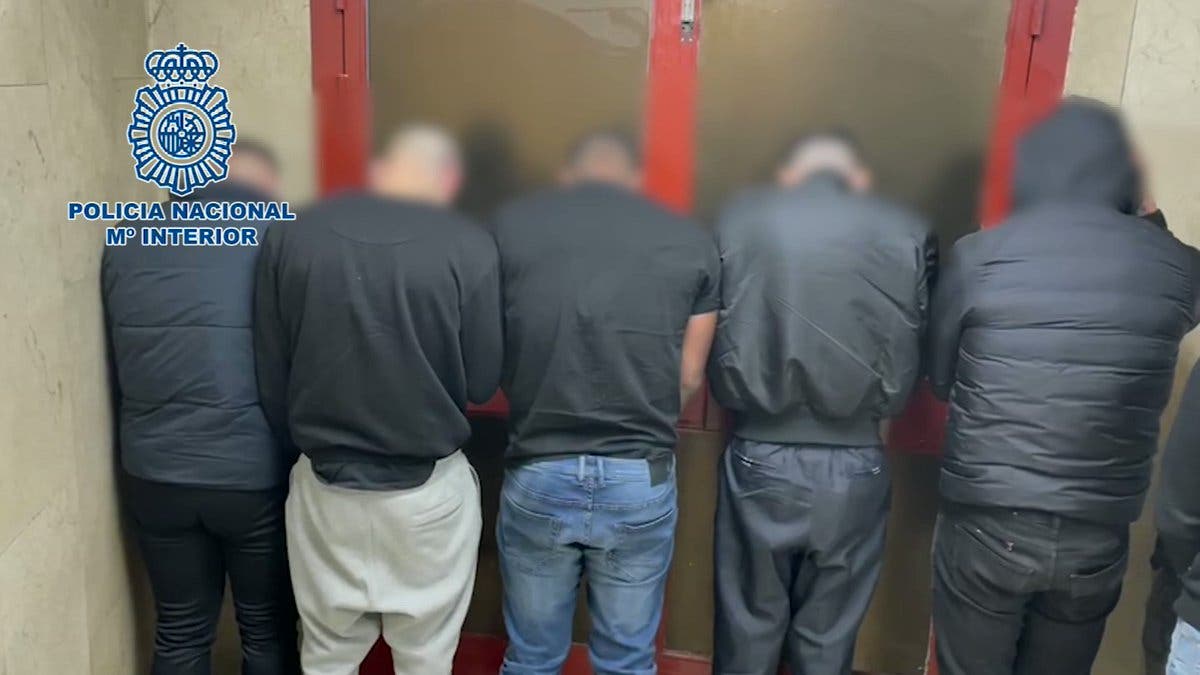 Detienen a 17 personas en una sauna gay de Madrid por traficar con drogas 
