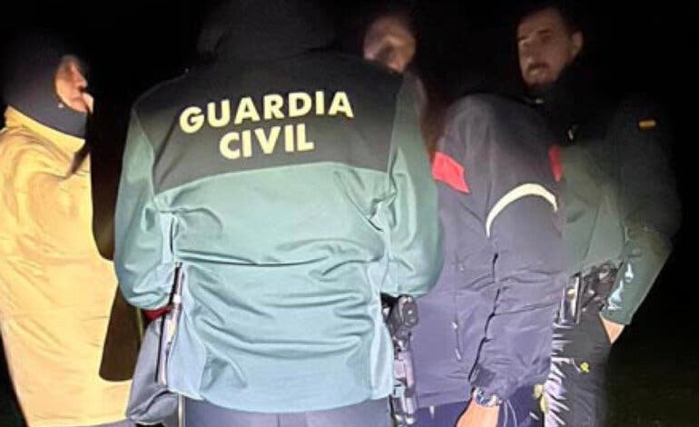 El difícil rescate de una pareja de senderistas perdida en un paraje de Guadalajara