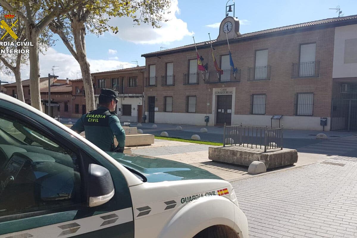 Detenidas tres mujeres por 23 robos en vehículos en Cabanillas y Marchamalo 