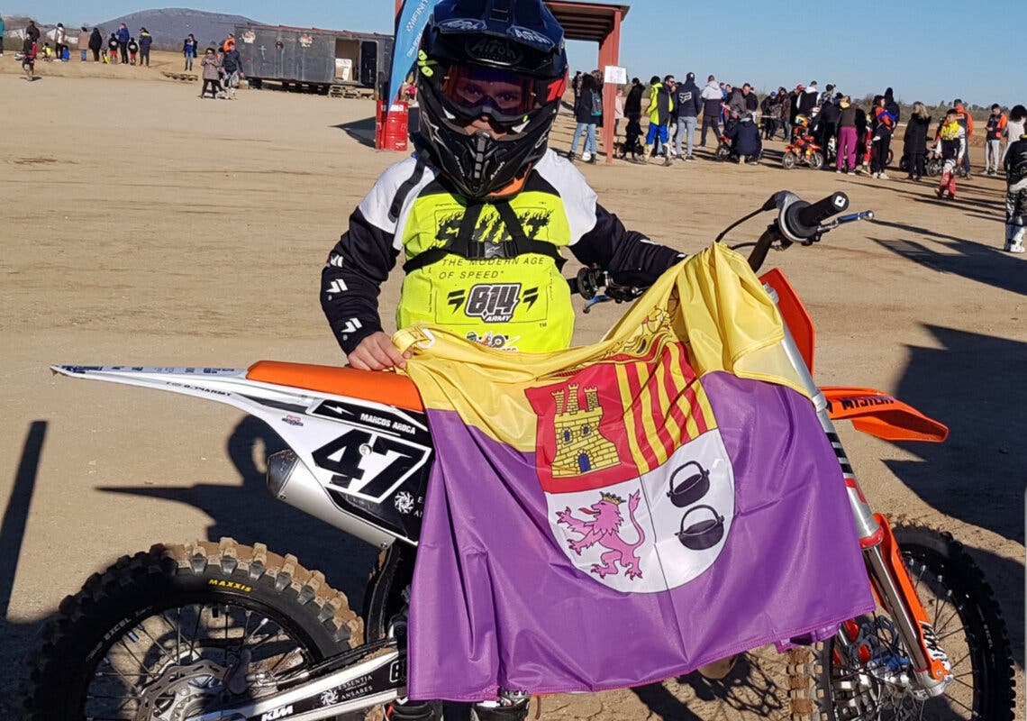 El torrejonero, Marcos Aroca, gran promesa del motocross