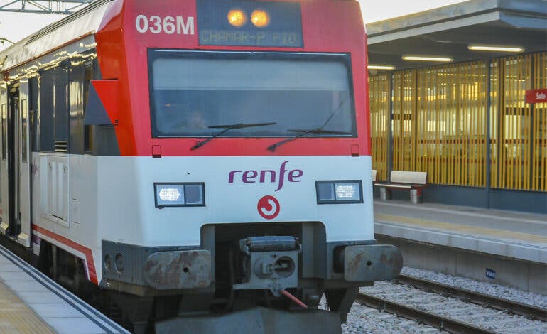 Una incidencia en el Centro de Tráfico de Adif provoca demoras en todas las líneas de Cercanías