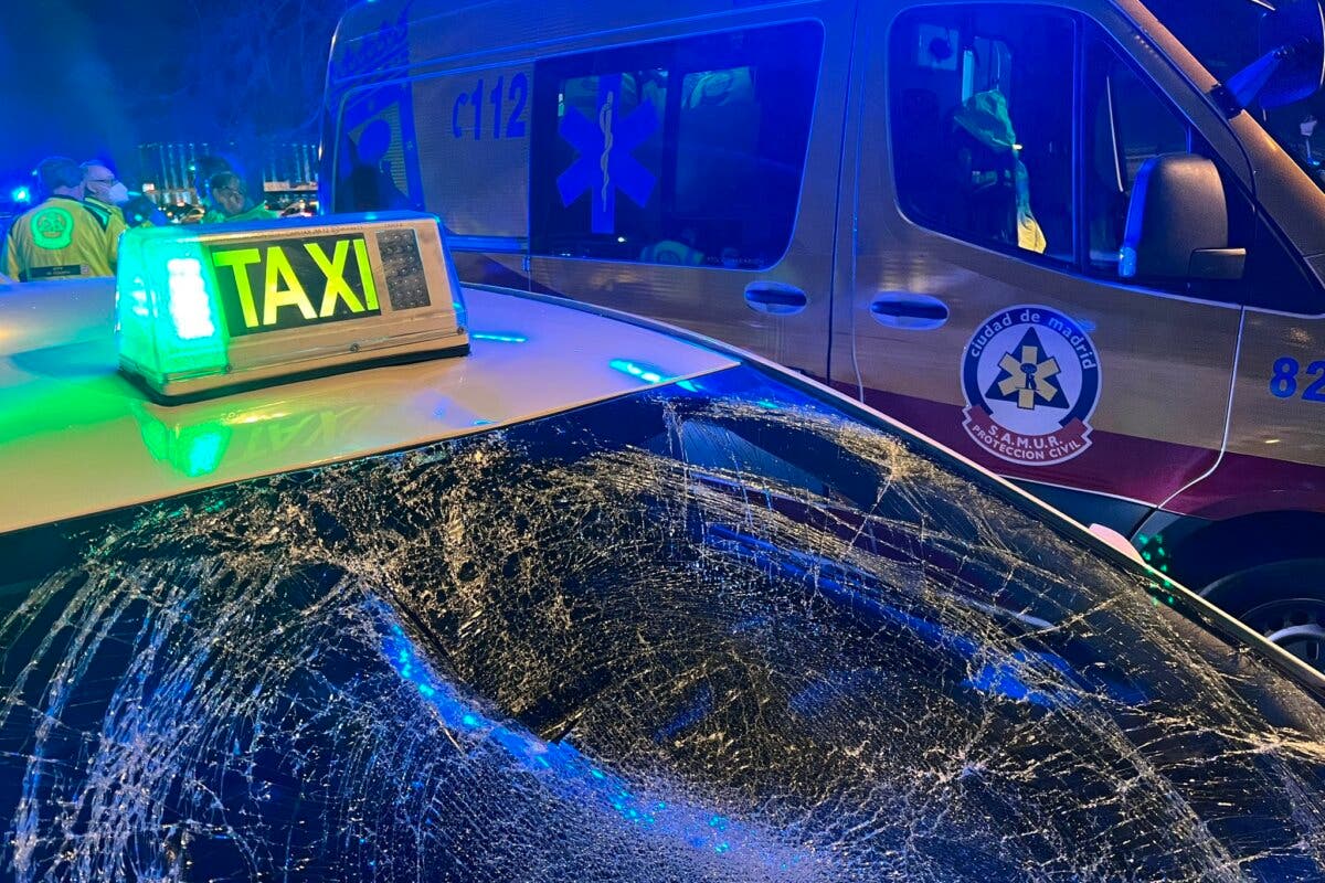 Herido grave un hombre tras ser atropellado por un taxi cuando cruzaba el túnel de Atocha