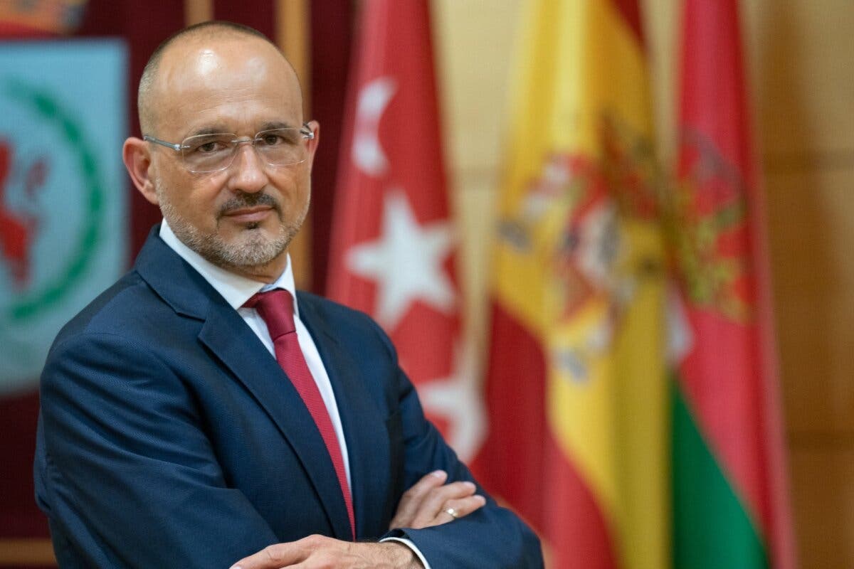 Becerra revertirá las subidas salariales aprobadas en Coslada por PSOE, Podemos y Más Madrid 