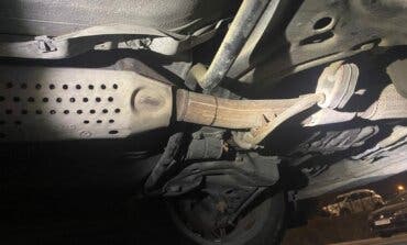 Detienen in fraganti en Coslada a un ladrón de catalizadores de vehículos
