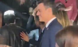 Abucheos y gritos de «traidor» a Sánchez en la Mercedes Fashion Week de Madrid