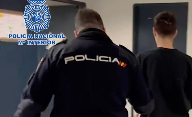 Ascienden a cuatro los detenidos en Coslada por 11 robos mediante el «alcantarillazo»