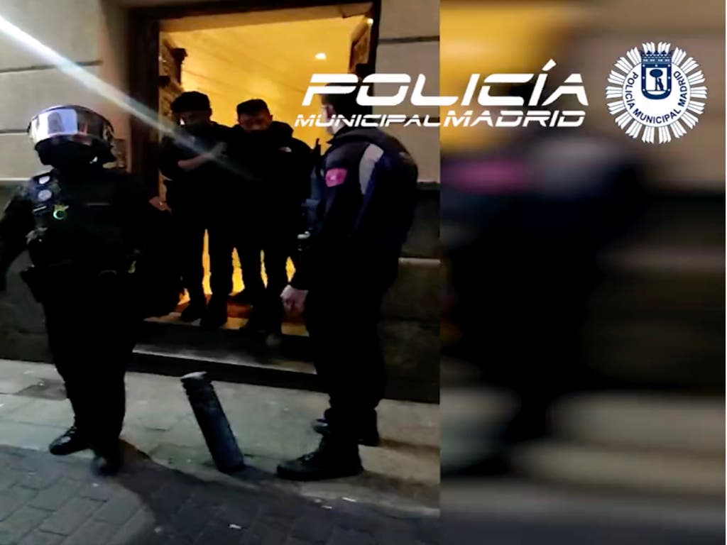 Detenido en Madrid un hombre que se atrincheró en su casa y amenazó con matar a su pareja 