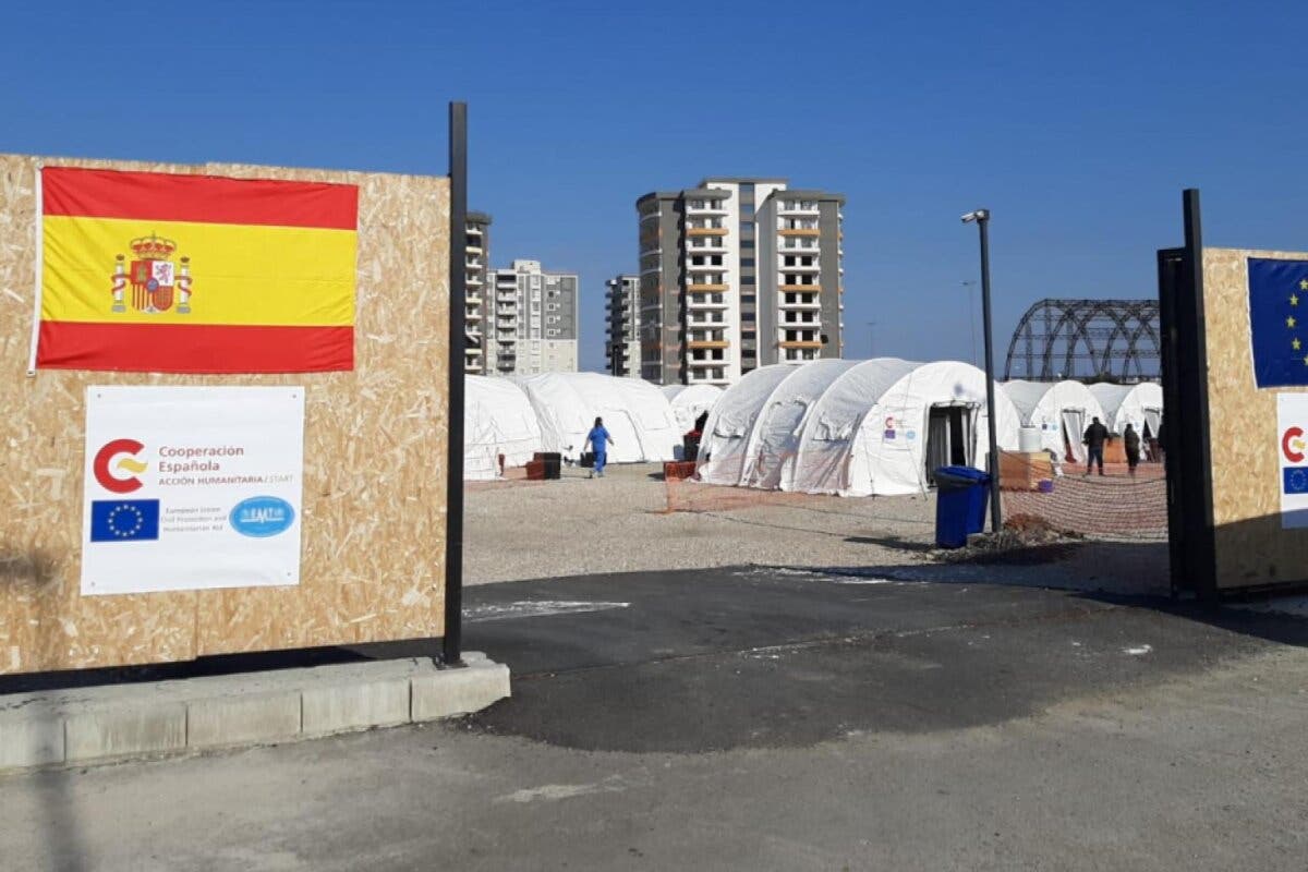 Un técnico de laboratorio del Hospital de Alcalá se suma al equipo START de ayuda al terremoto en Turquía