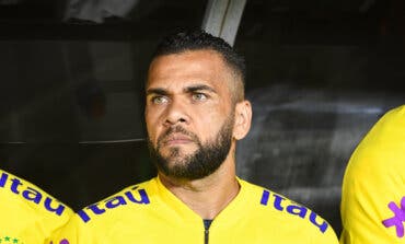 Dani Alves, condenado a cuatro años y medio de cárcel por violar a una joven en Barcelona