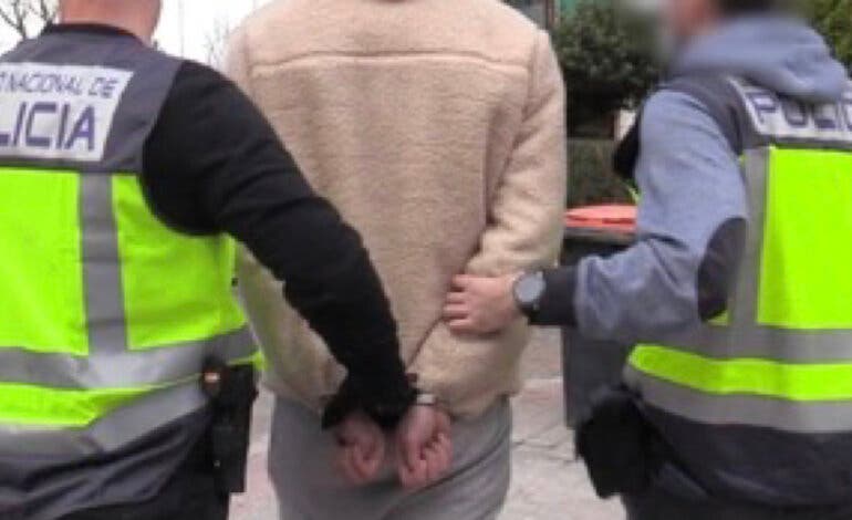 Detenido en Madrid un hacker de 19 años que estafó más de 600.000 euros a dos ayuntamientos
